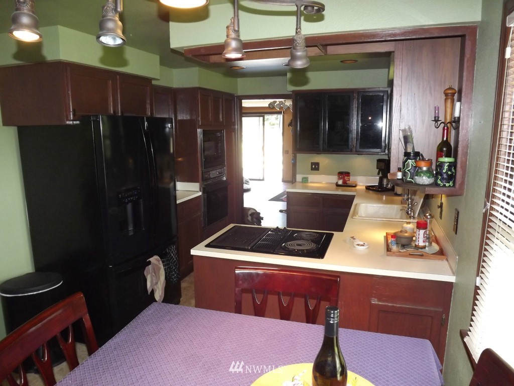 11412 Southeast 184th Street Renton, WA 98055 - Photo 7 of 25