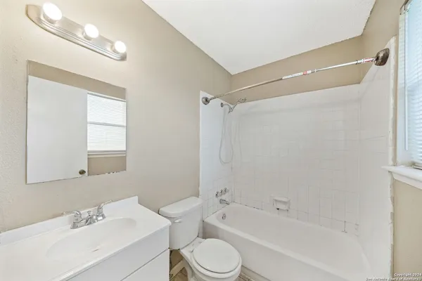 $1,195 | 4726 Casa Verde Street, San Antonio, TX 78233