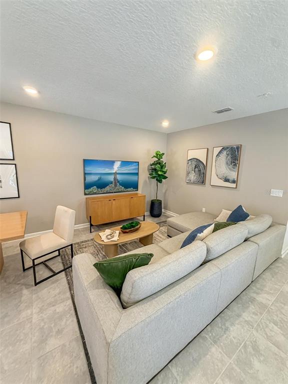 11303 Rising Sun Street Orlando, FL 32829 - Photo 3 of 19 Gallery Image 3