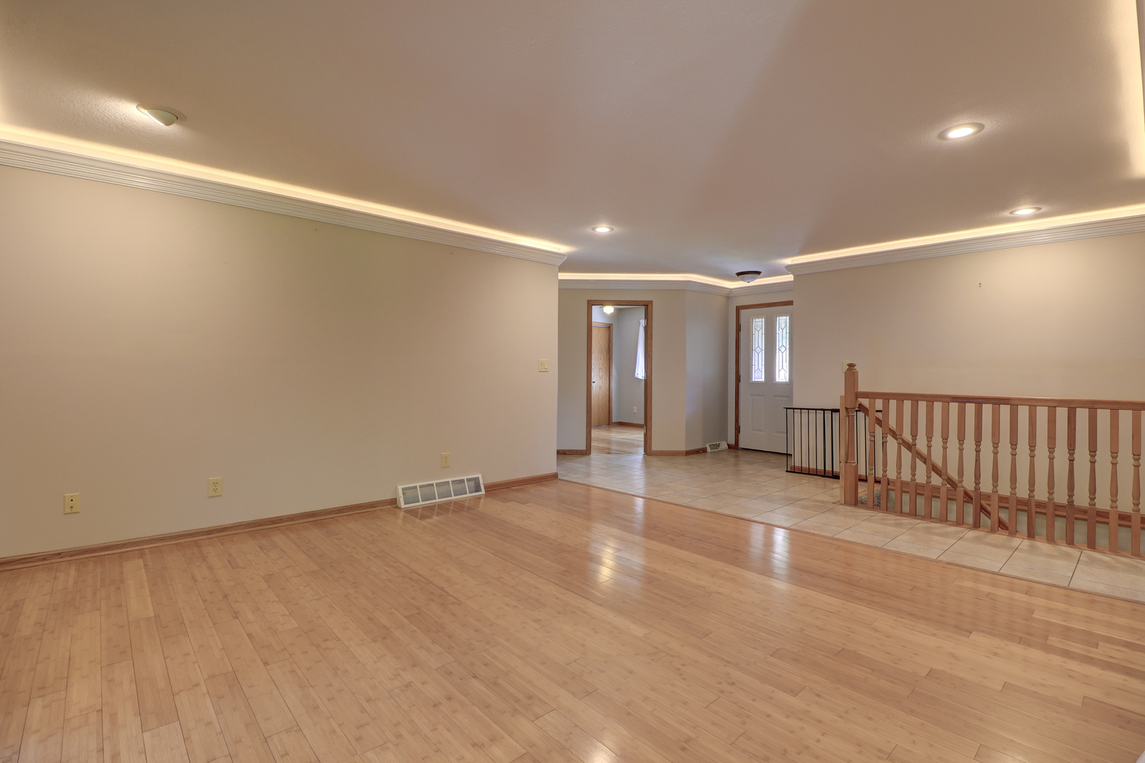 681 West Deer Creek Road Clinton, IA 52732 - Photo 11 of 51