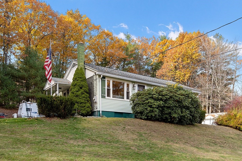 401 Rollstone Road Fitchburg, MA 01420 - Photo 3 of 36 Gallery Image 3