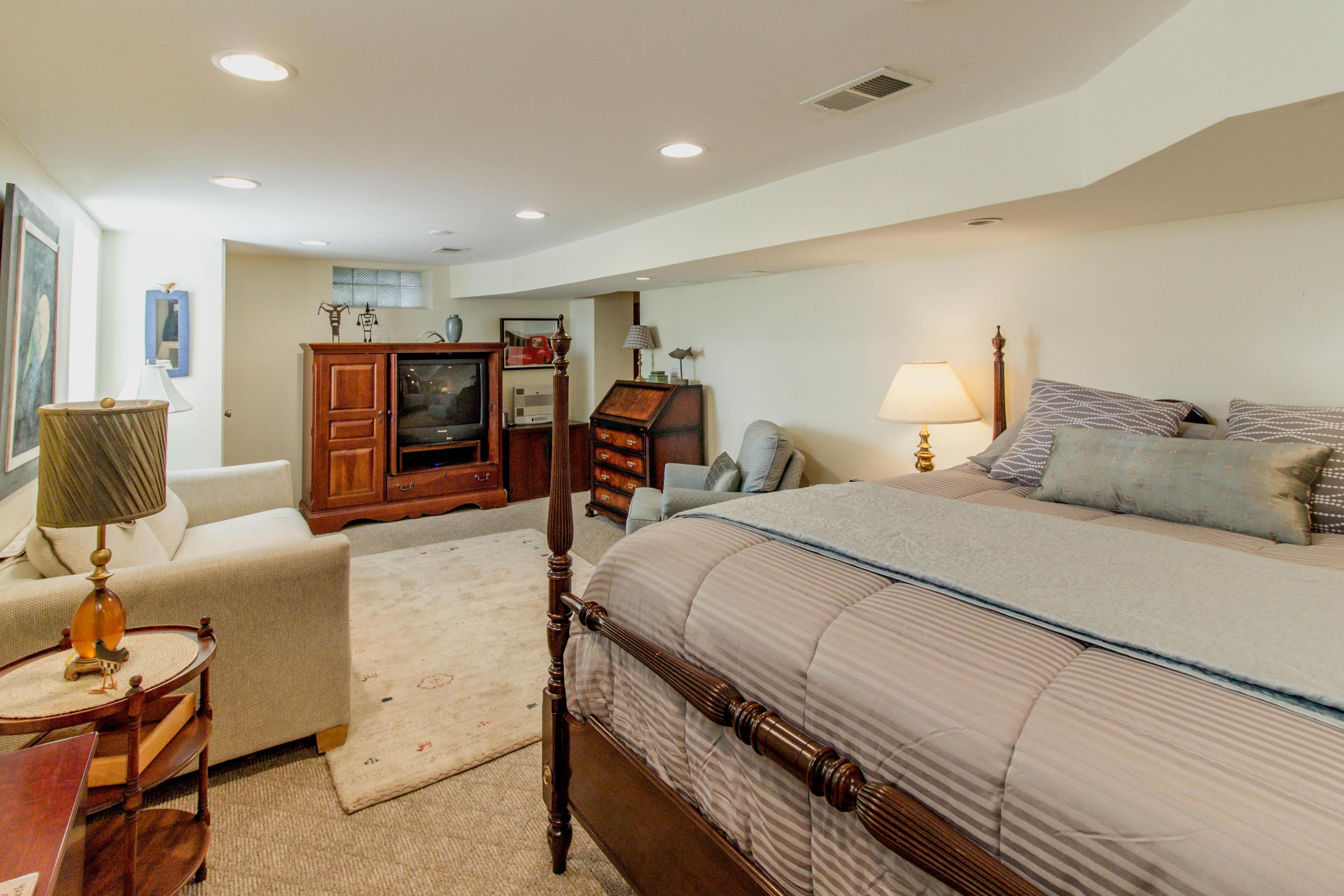 2746 Brandon Road Columbus, OH 43221 - Photo 22 of 26 Gallery Image 22