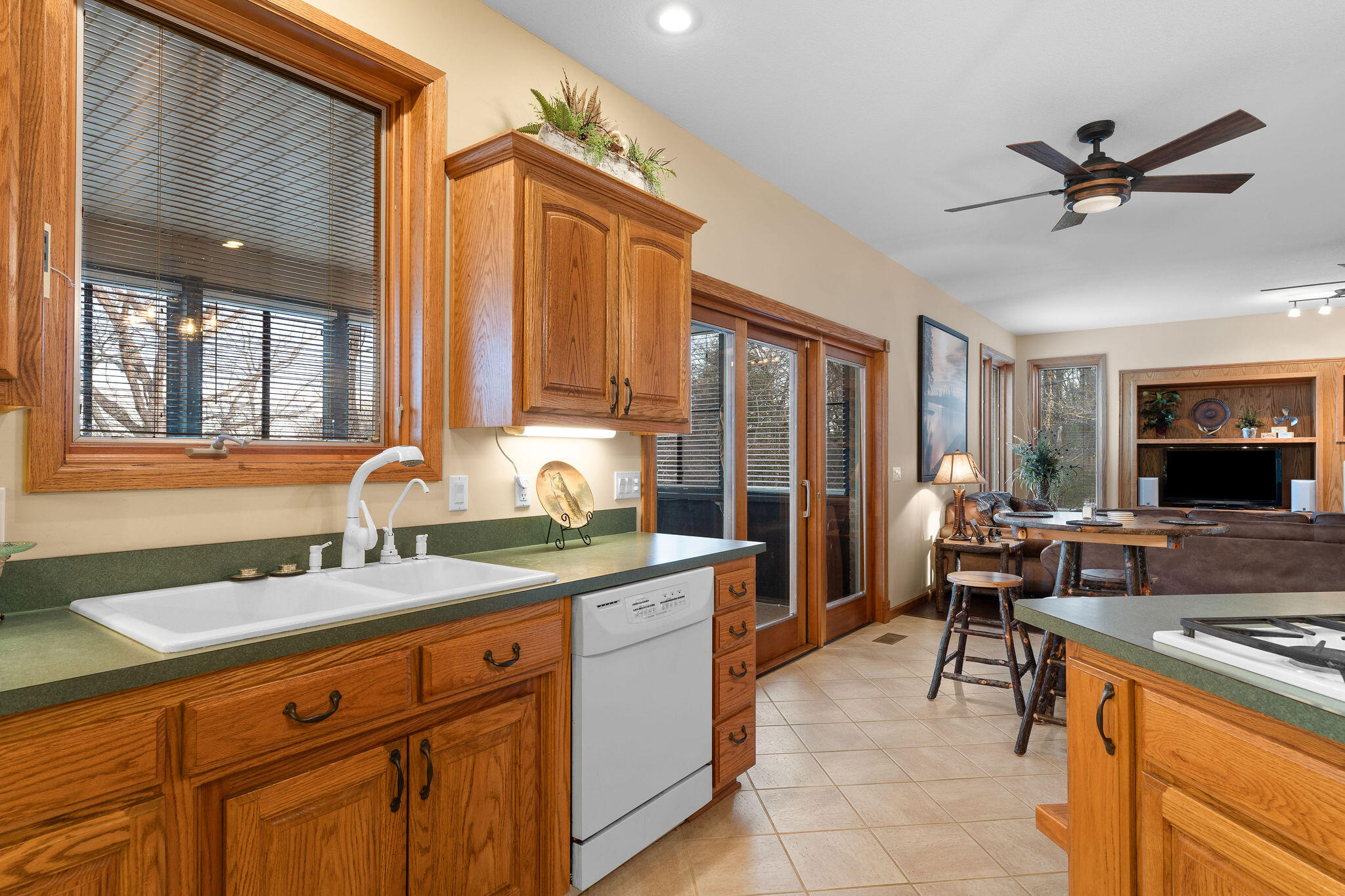 150 Temple Lane Shell Knob, MO 65747 - Photo 11 of 49 Kitchen