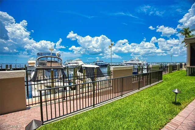 $219,000 | 1900 Virginia Avenue, Unit 102, Fort Myers, FL 33901