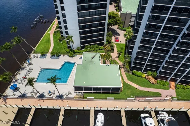 a sign that is on the side of the road