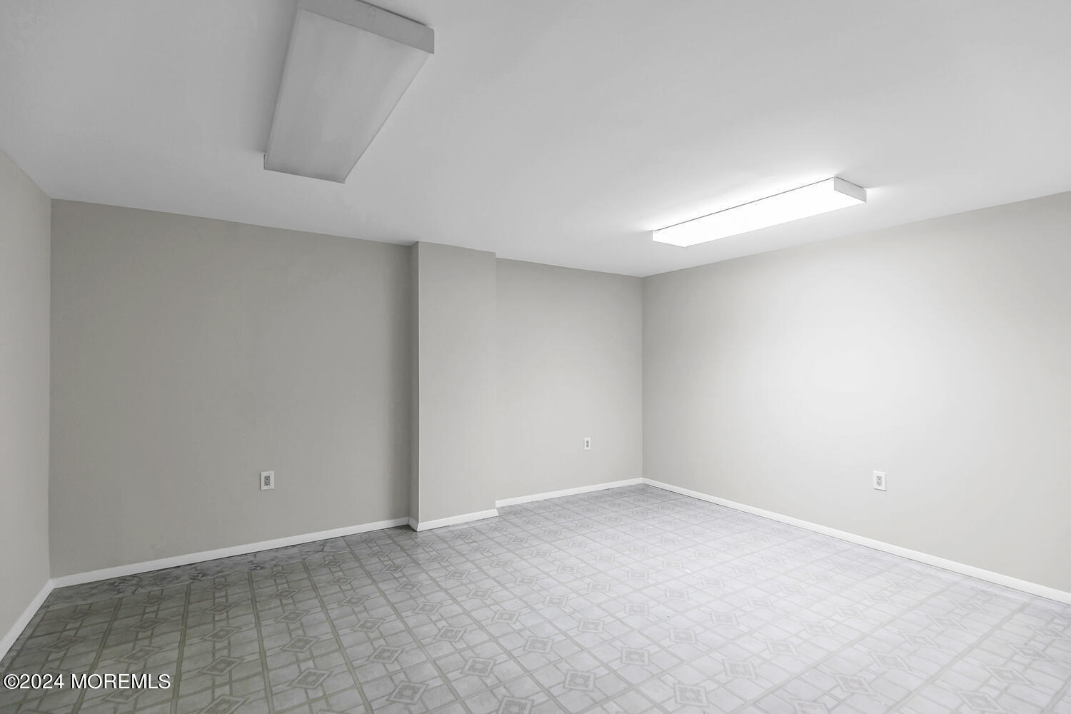 129 Lanyard Road Manahawkin, NJ 08050 - Photo 25 of 33 129 Lanyard Rd Stafford-large-022-008-1F