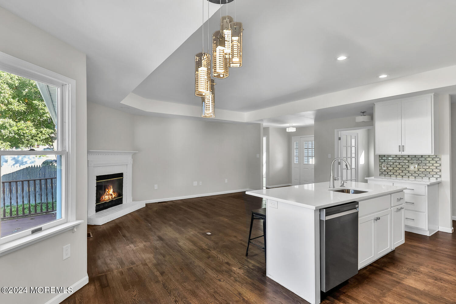 129 Lanyard Road Manahawkin, NJ 08050 - Photo 5 of 33 129 Lanyard Rd Stafford-large-035-021-1F