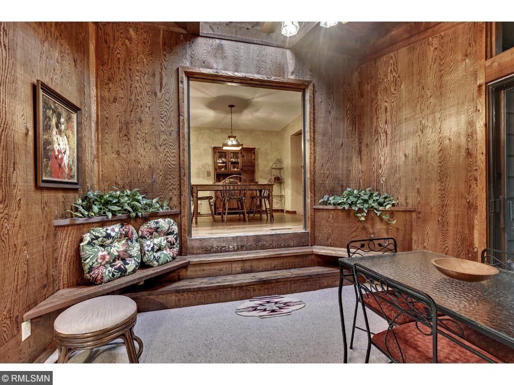 8600 Lakeview Road Bloomington, MN 55438 - Photo 17 of 24 Gallery Image 17