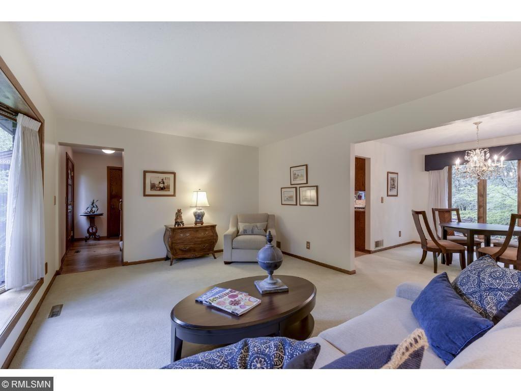 8600 Lakeview Road Bloomington, MN 55438 - Photo 7 of 24 Gallery Image 7