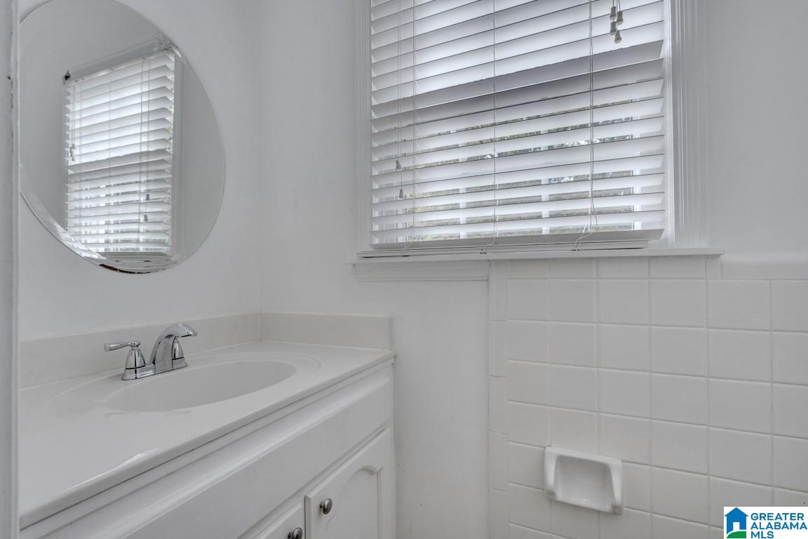 2937 Green Valley Road Birmingham, AL 35243 - Photo 14 of 34