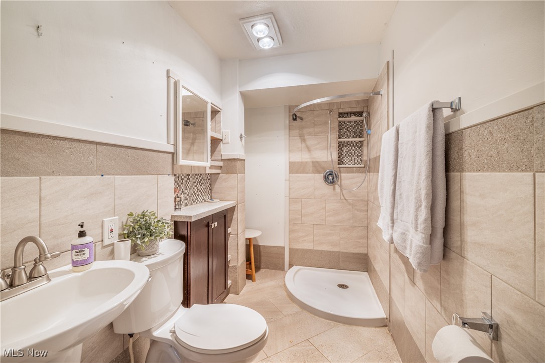 190 Beck Road Avon Lake, OH 44012 - Photo 15 of 31 Gallery Image 15