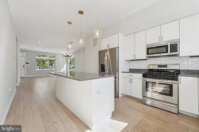 $689,500 | 120 West Oxford Street, Philadelphia, PA 19122