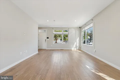 $684,900 | 120 West Oxford Street, Philadelphia, PA 19122