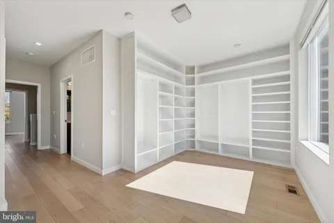 $684,900 | 120 West Oxford Street, Philadelphia, PA 19122