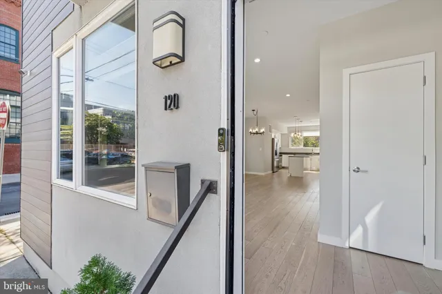 $689,500 | 120 West Oxford Street, Philadelphia, PA 19122