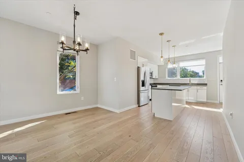 $684,900 | 120 West Oxford Street, Philadelphia, PA 19122
