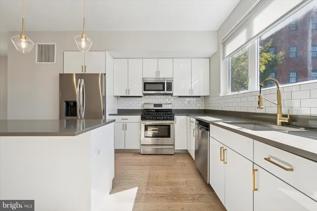 $689,500 | 120 West Oxford Street, Philadelphia, PA 19122