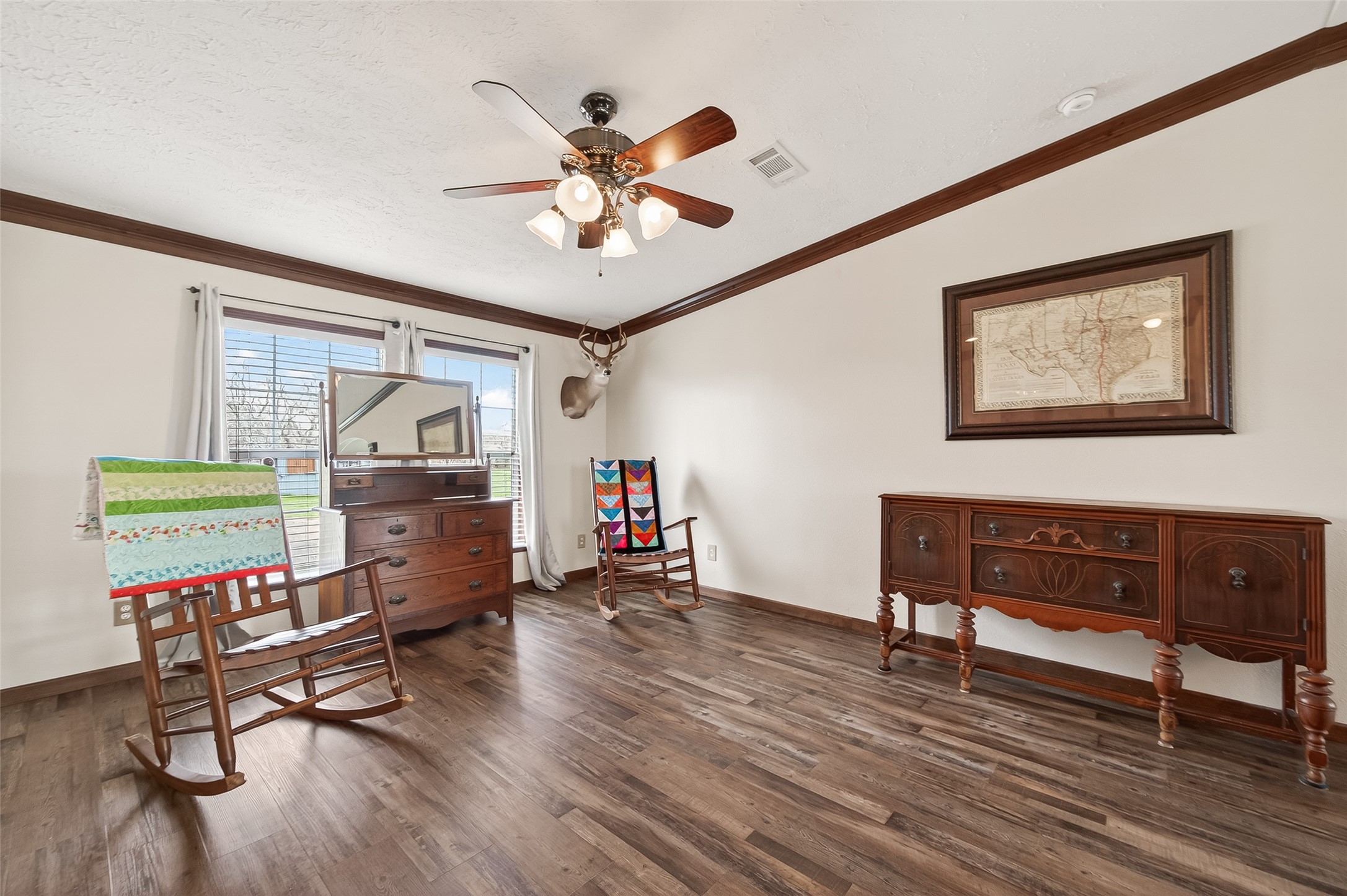 9820 Oberrender Road Needville, TX 77461 - Photo 9 of 30 a living room with furniture and a wooden floor