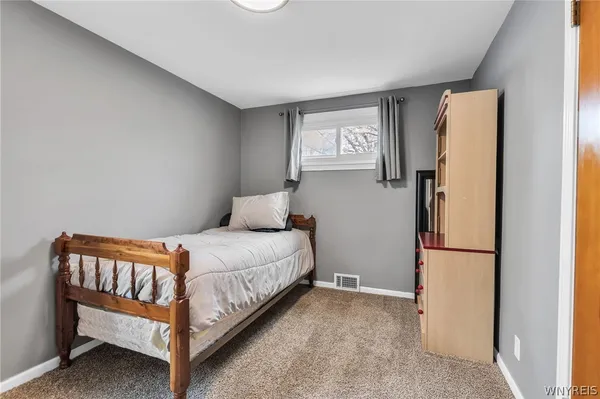 $264,900 | 241 Briarhurst Drive, Tonawanda, NY 14150