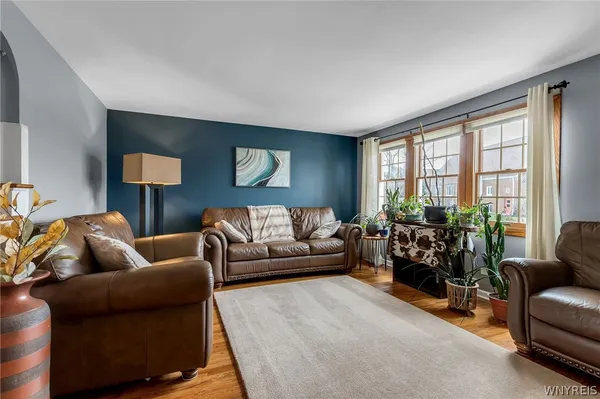 $264,900 | 241 Briarhurst Drive, Tonawanda, NY 14150