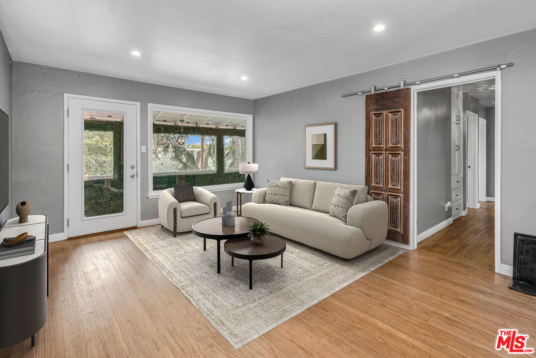 339 Mission Road, Unit A & B Glendale, CA 91205 - Photo 12 of 64