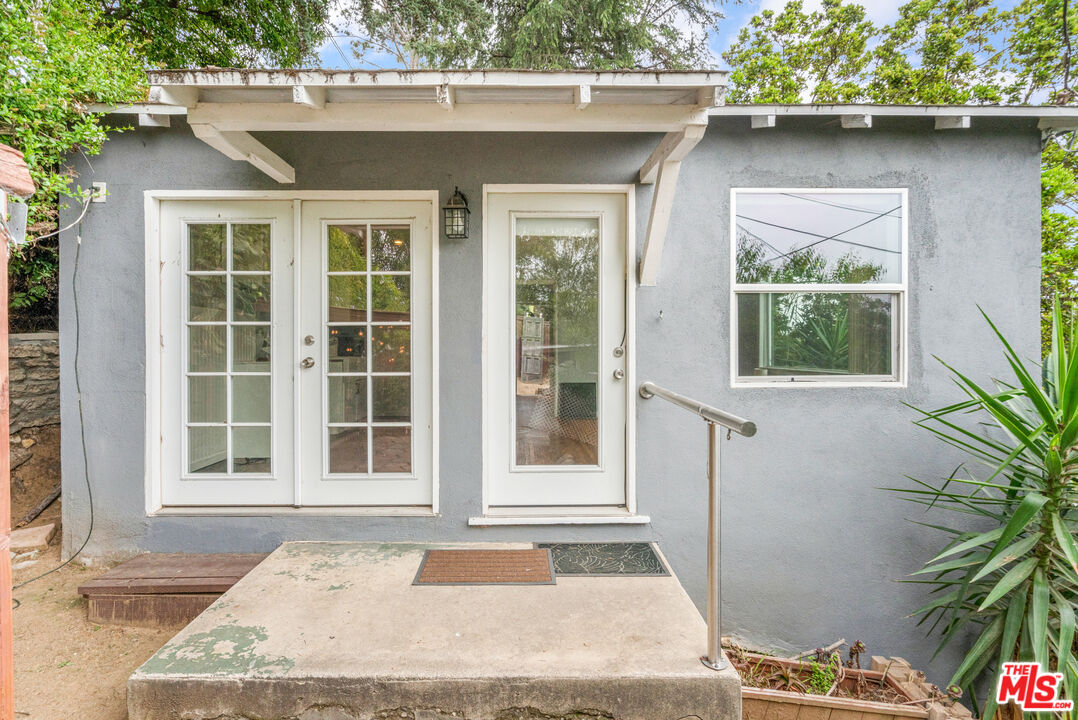 339 Mission Road, Unit A & B Glendale, CA 91205 - Photo 35 of 64