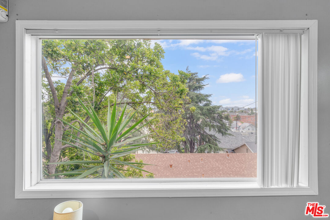 339 Mission Road, Unit A & B Glendale, CA 91205 - Photo 48 of 64