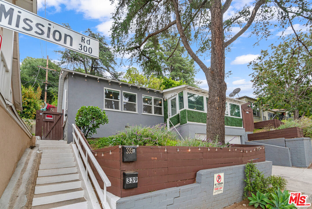 339 Mission Road, Unit A & B Glendale, CA 91205 - Photo 57 of 64