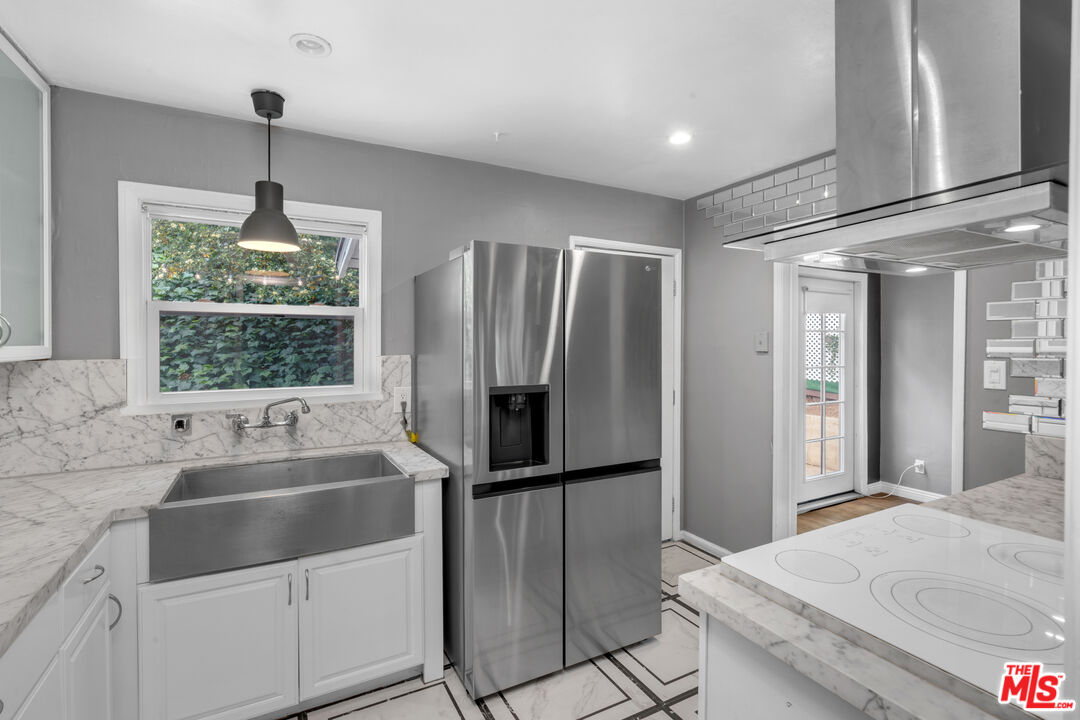 339 Mission Road, Unit A & B Glendale, CA 91205 - Photo 6 of 64