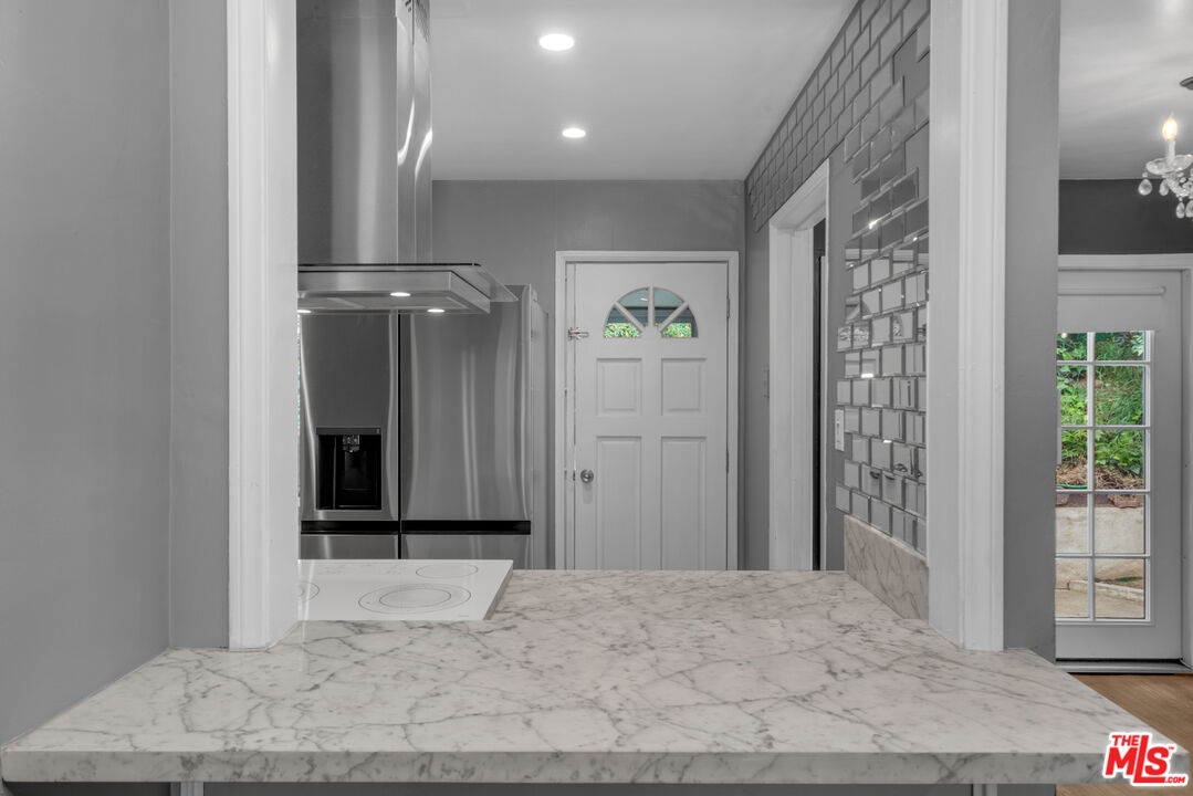 339 Mission Road, Unit A & B Glendale, CA 91205 - Photo 7 of 64
