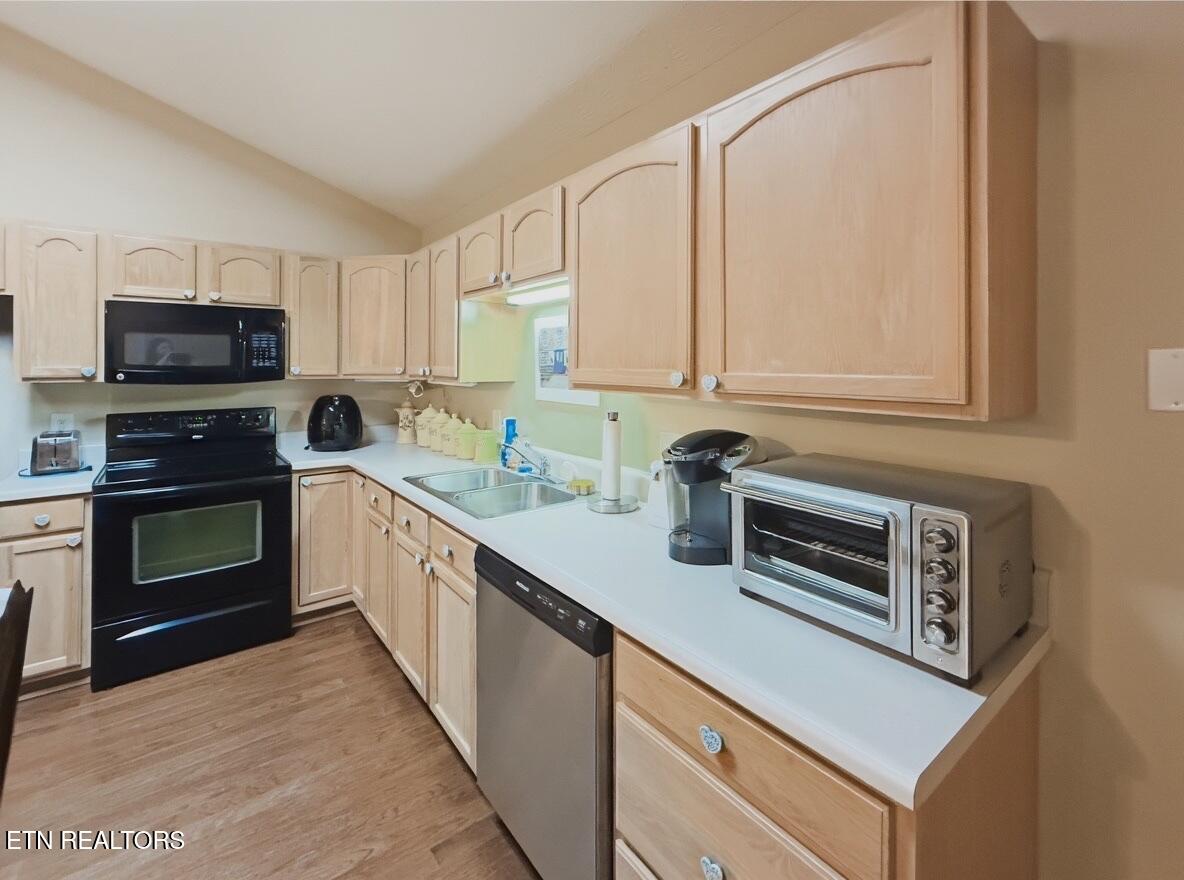 5720 Reece Way Knoxville, TN 37918 - Photo 14 of 25 5720 Reece Way-017