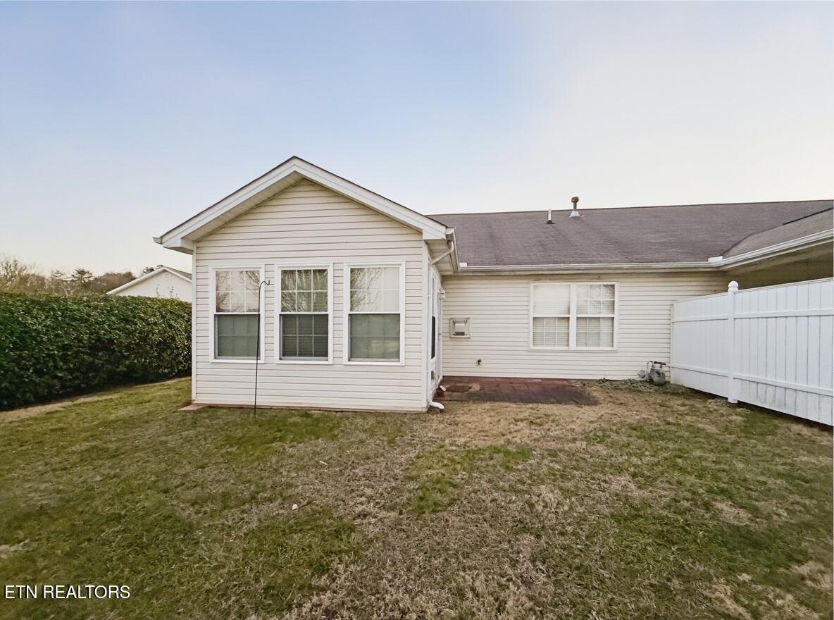 5720 Reece Way Knoxville, TN 37918 - Photo 4 of 25 5720 Reece Way-003