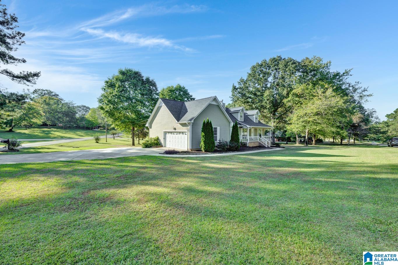 8700 Timber Lane Kimberly, AL 35091 - Photo 2 of 32