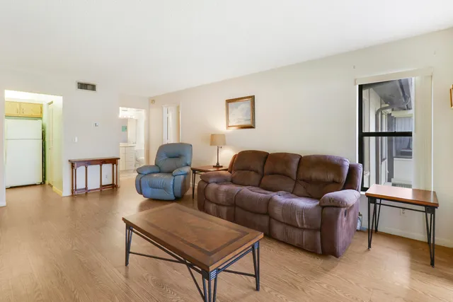 $1,650 | 2703 Southwest Matheson Avenue, Unit 116G2, Palm City, FL 34990