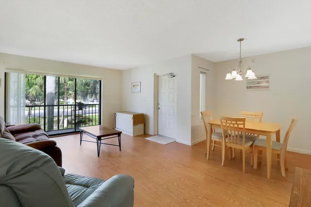 $1,650 | 2703 Southwest Matheson Avenue, Unit 116G2, Palm City, FL 34990