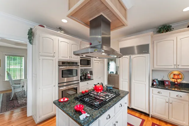 $1,275,000 | 373 Transylvania Road, Woodbury, CT 06798