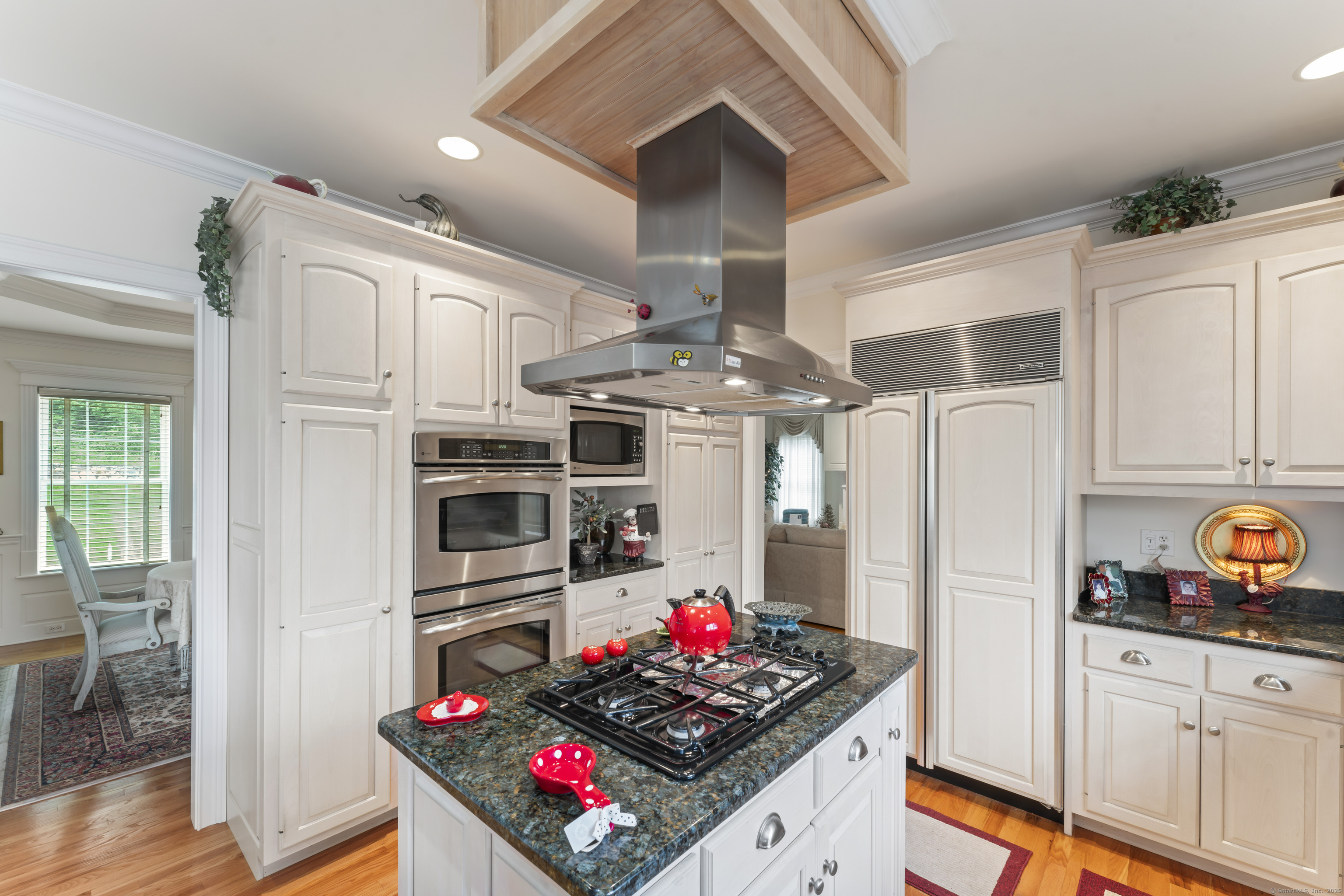 373 Transylvania Road Woodbury, CT 06798 - Photo 16 of 40