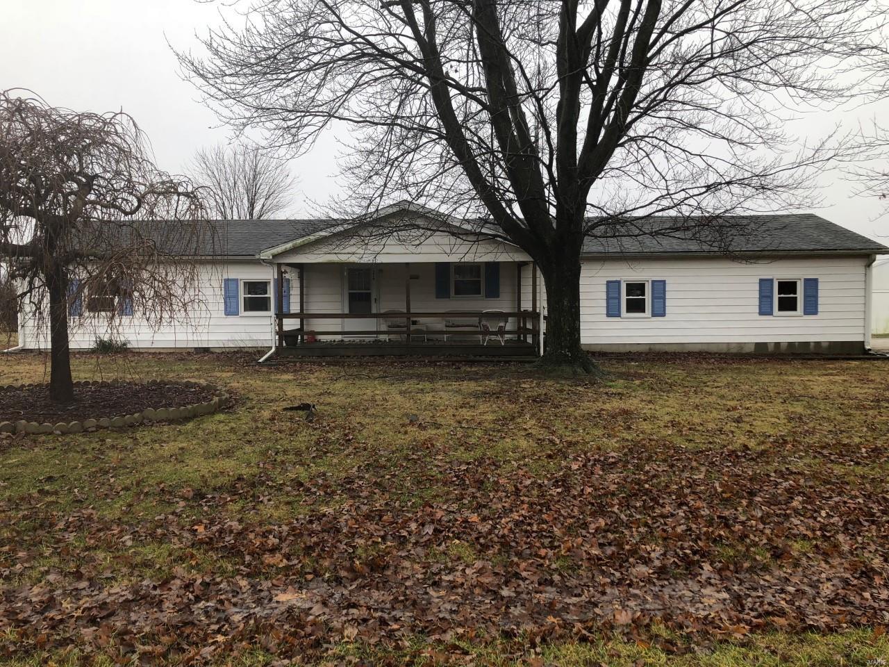 216 West Wilson Street Fillmore, IL 62032 - Photo 1 of 16 Gallery Image 1