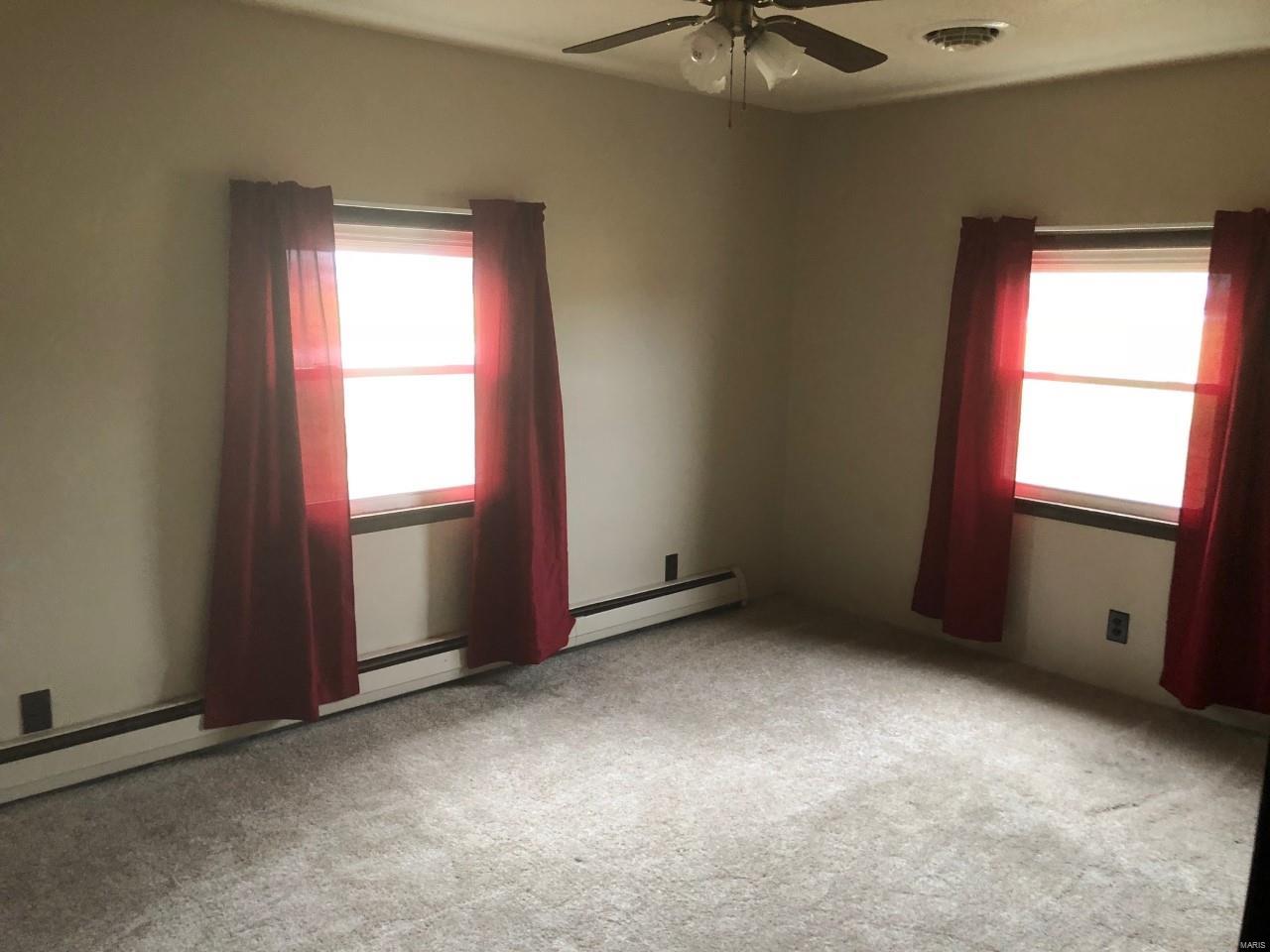 216 West Wilson Street Fillmore, IL 62032 - Photo 11 of 16 Gallery Image 11