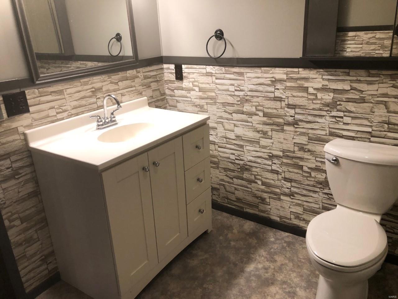 216 West Wilson Street Fillmore, IL 62032 - Photo 9 of 16 Gallery Image 9
