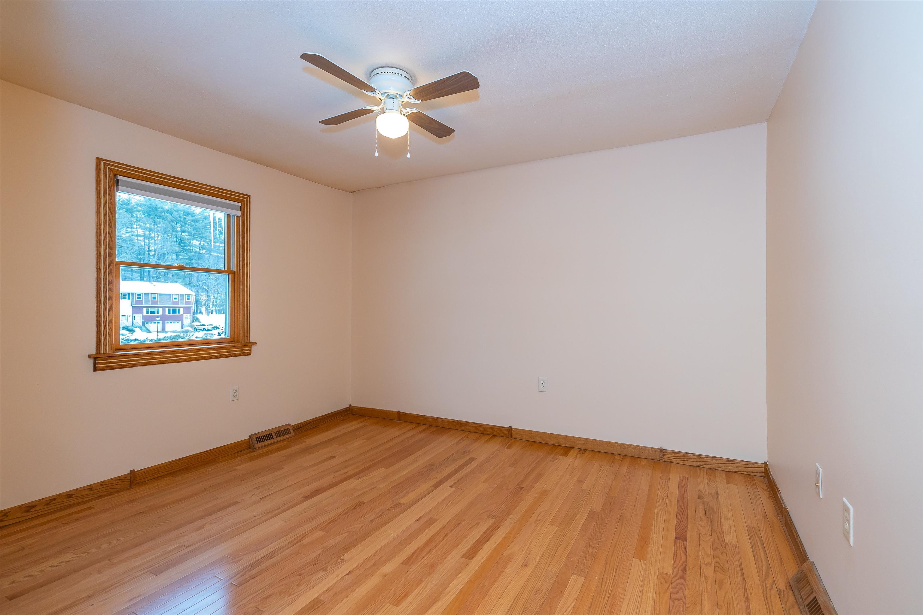 4 B Pine Isle Drive, Unit B Derry, NH 03038 - Photo 25 of 40