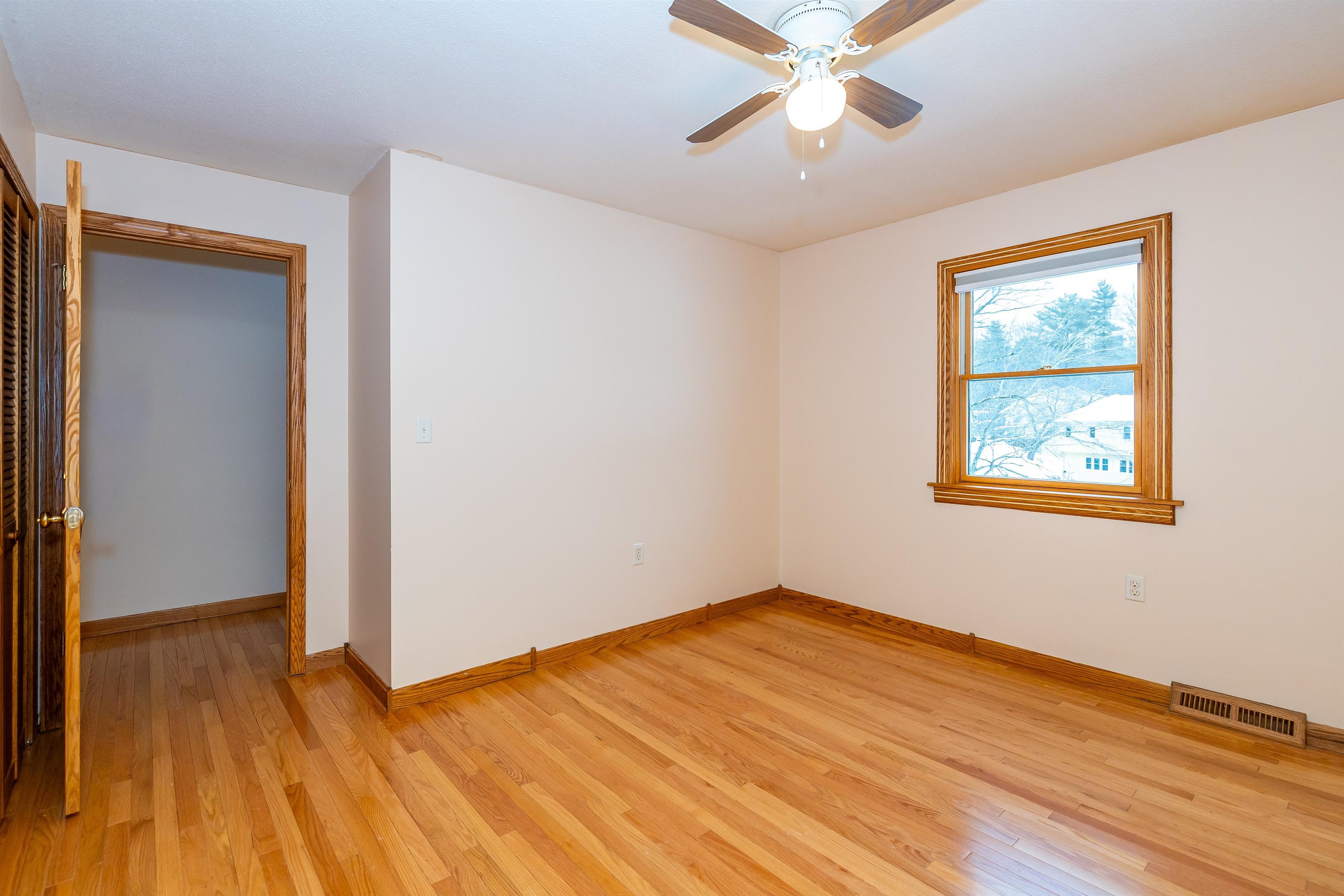 4 B Pine Isle Drive, Unit B Derry, NH 03038 - Photo 27 of 40