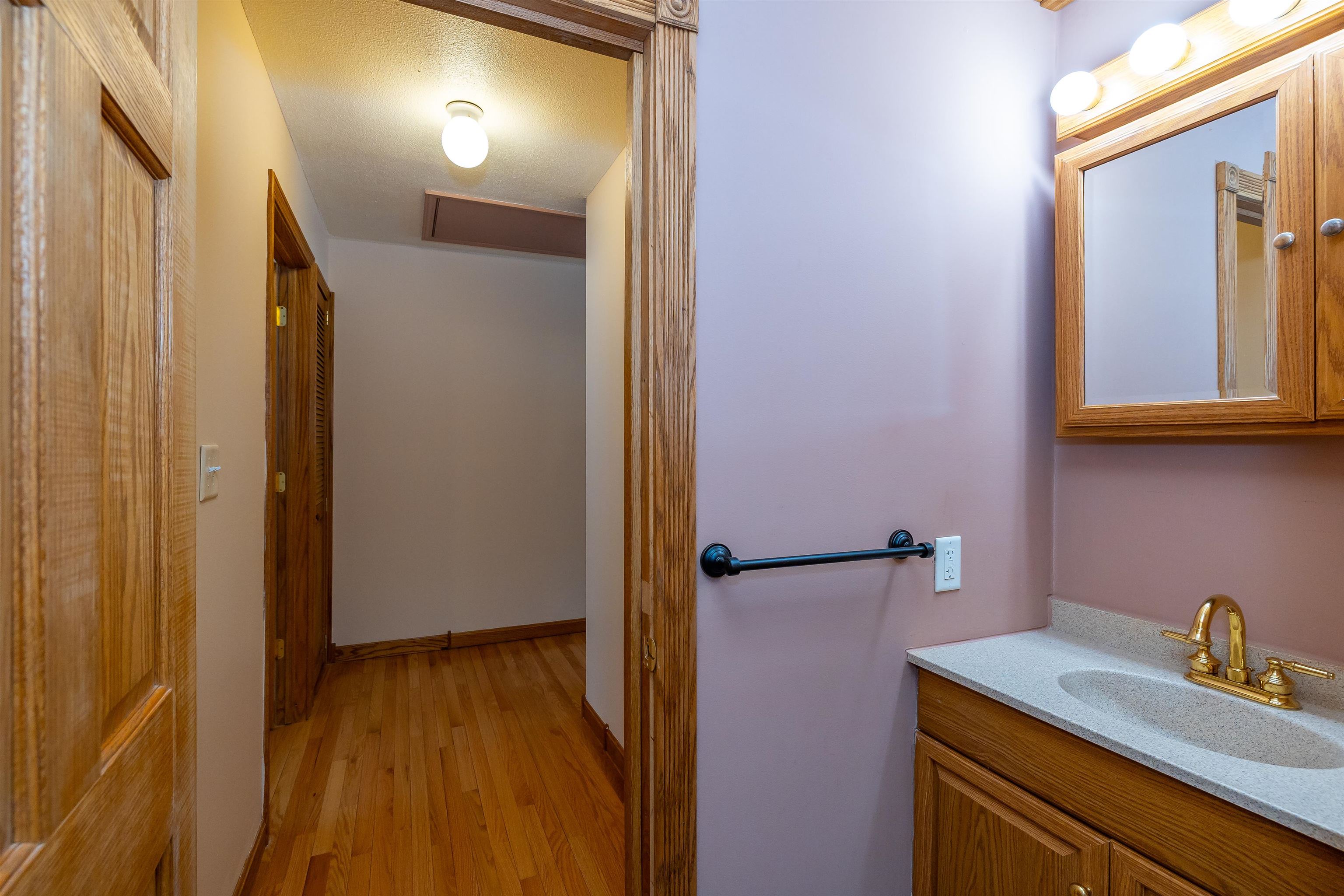 4 B Pine Isle Drive, Unit B Derry, NH 03038 - Photo 30 of 40