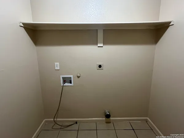 $1,695 | 5202 Fountain Lake Drive, San Antonio, TX 78244
