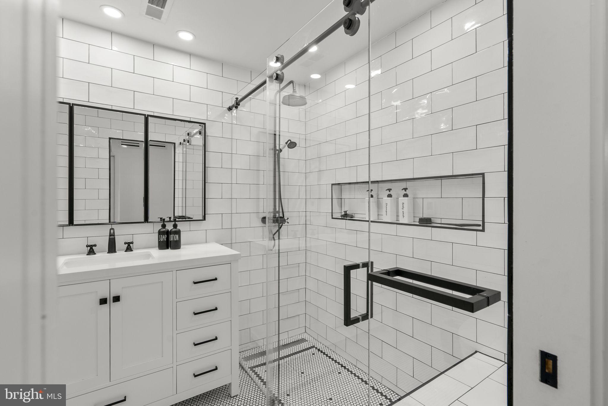 1700 Verbena Street Northwest Washington, DC 20012 - Photo 47 of 60