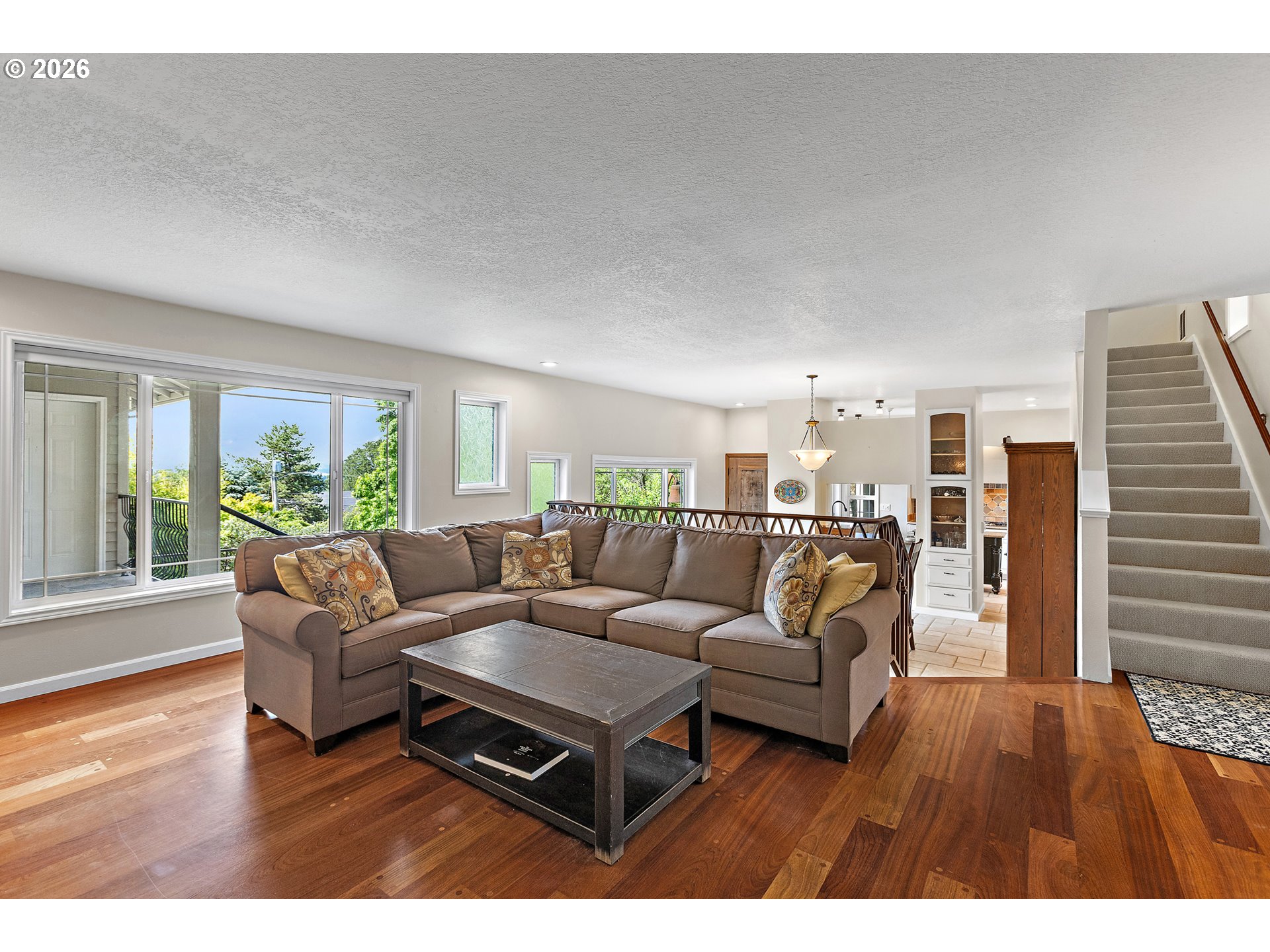 12436 Southwest 58th Avenue Portland, OR 97219 - Photo 14 of 38
