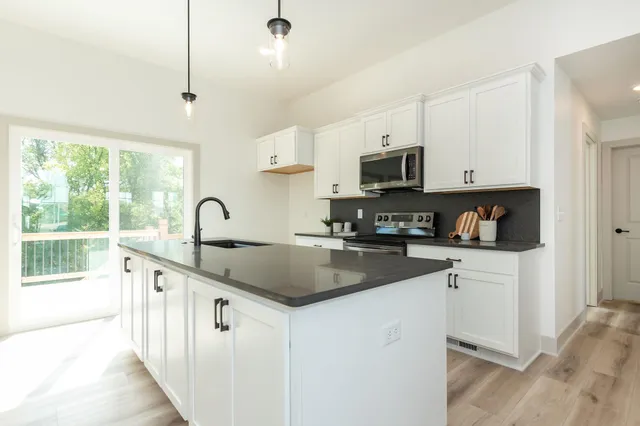 $373,098 | 14201 East Laguna Street, Wichita, KS 67230