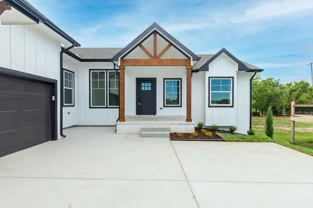 $373,098 | 14201 East Laguna Street, Wichita, KS 67230