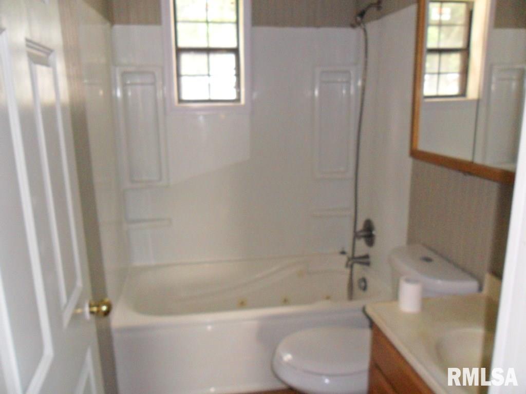 101 Logan Road Marquette Heights, IL 61554 - Photo 13 of 20 Gallery Image 13