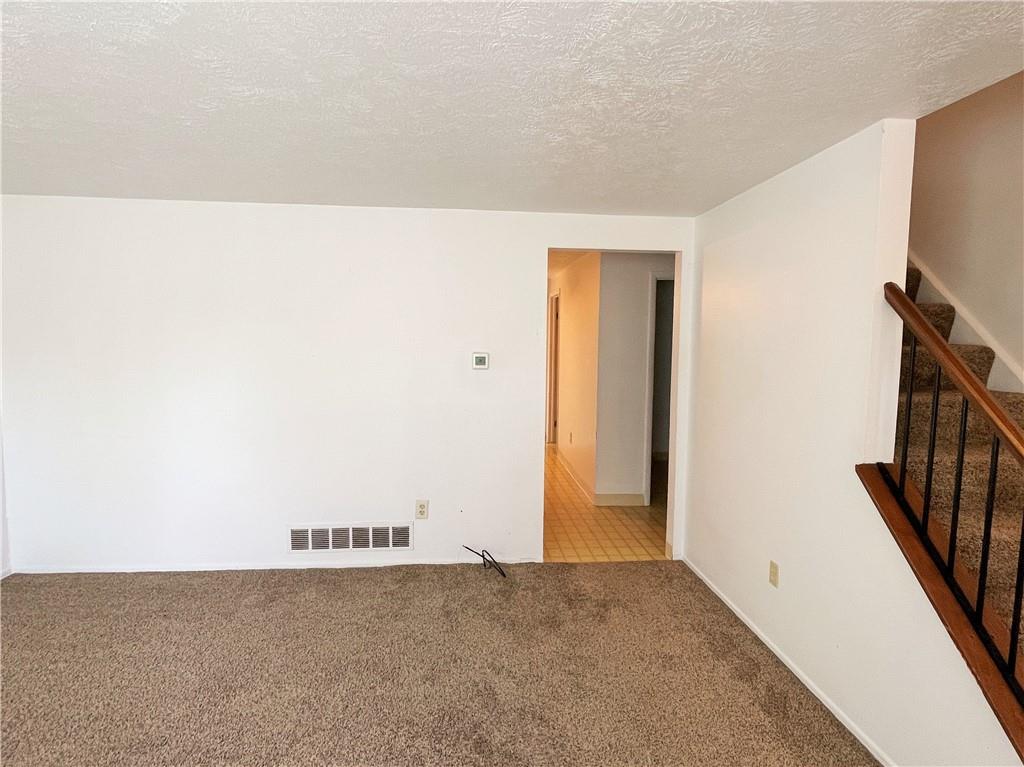 1003 Countryside Drive McKees Rocks, PA 15136 - Photo 9 of 35 Gallery Image 9